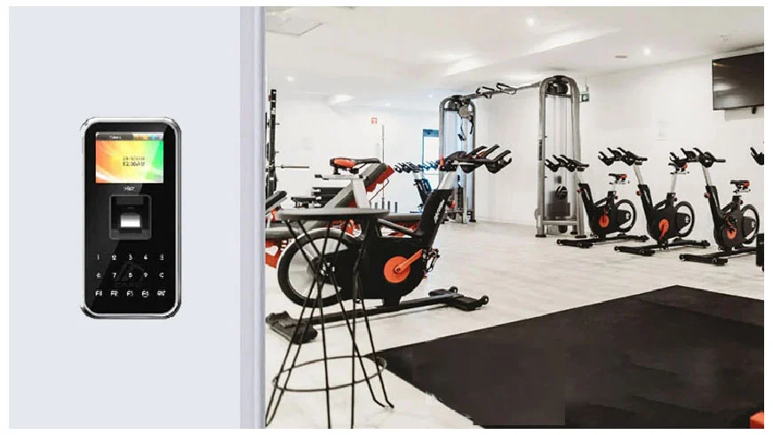 دستگاه حضور و غیاب باشگاهی