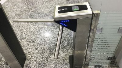 گیت کنترل تردد کارکرده